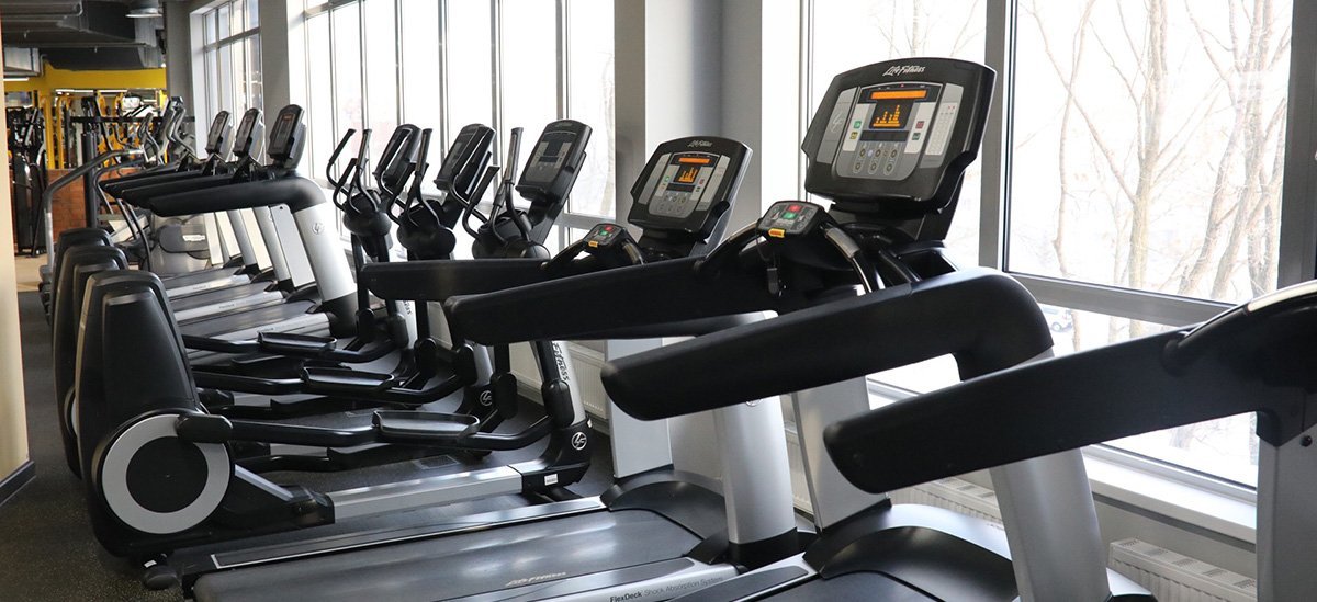 Фитнес хаус на спартаковской цены. Фитнес Хаус Казань. Bright Fit Казань Габишева. Фитнес Хаус Самара Амбар. Фитнес Хаус на Спартаковской.